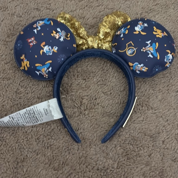 Walt Disney World lounge 5/50 anniversary ears - Picture 5 of 5